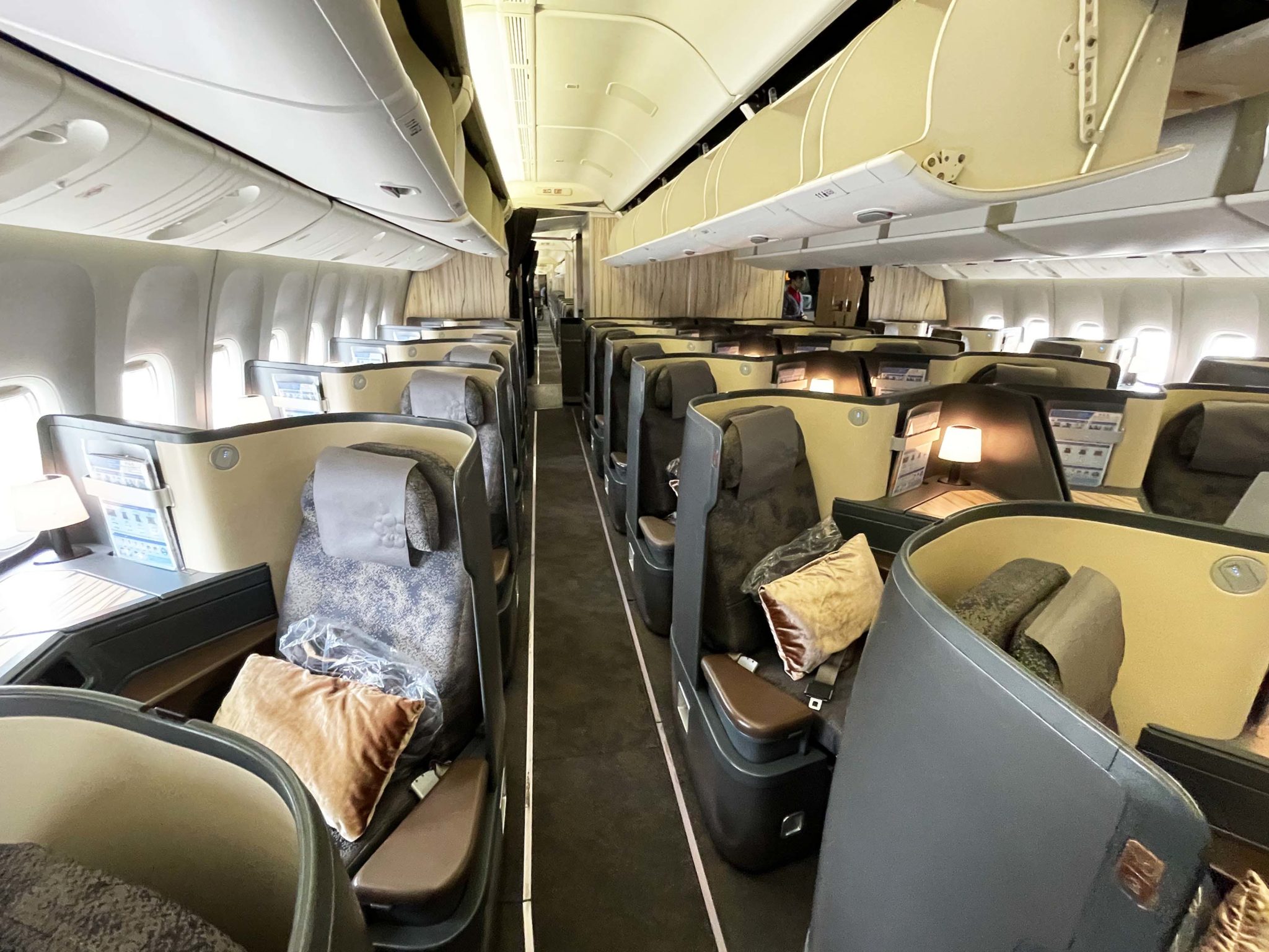 Review China Airlines Business Class 777 (NRTTPE)