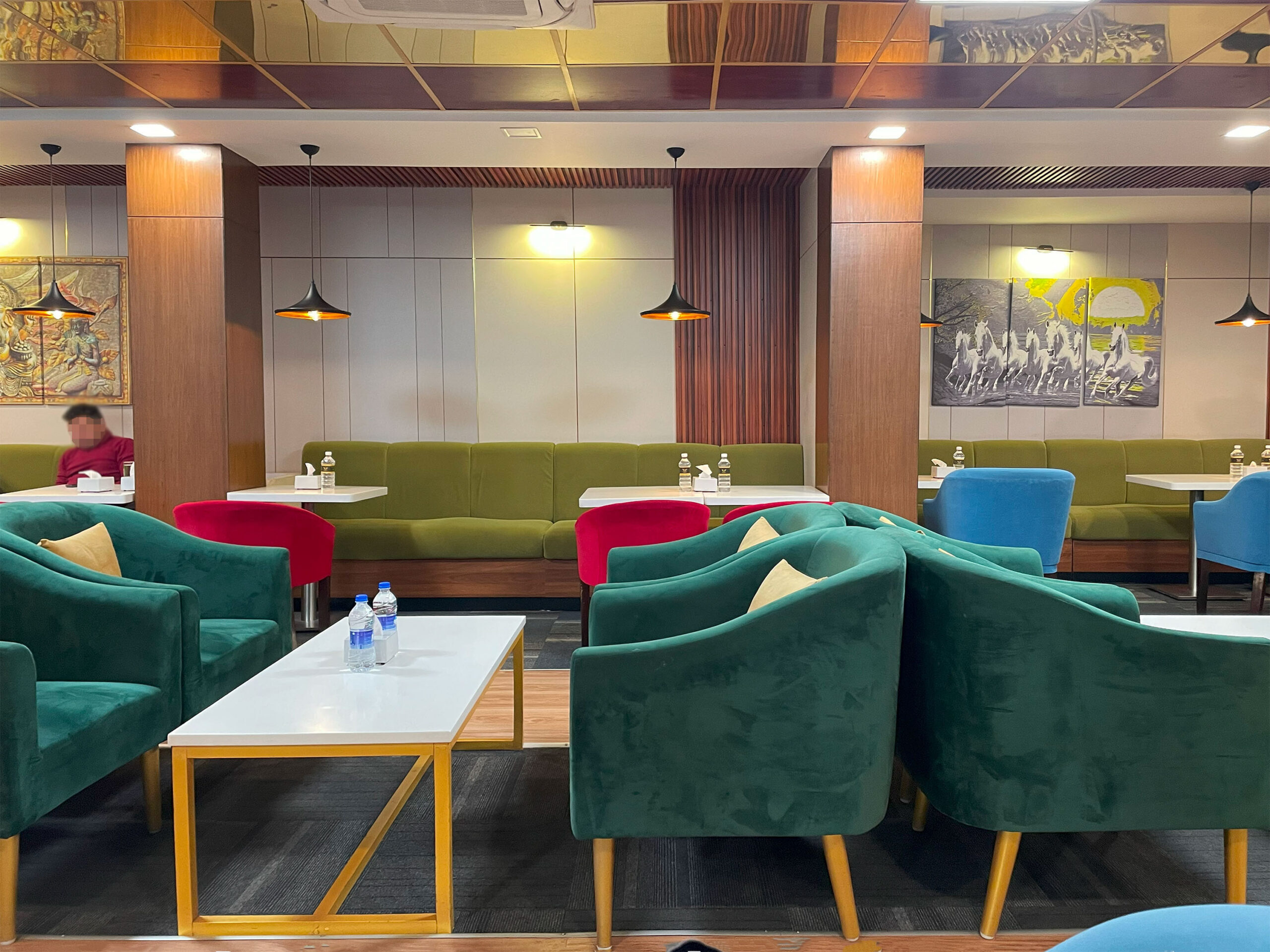 Review: Swoniga Lounge Kathmandu (KTM)
